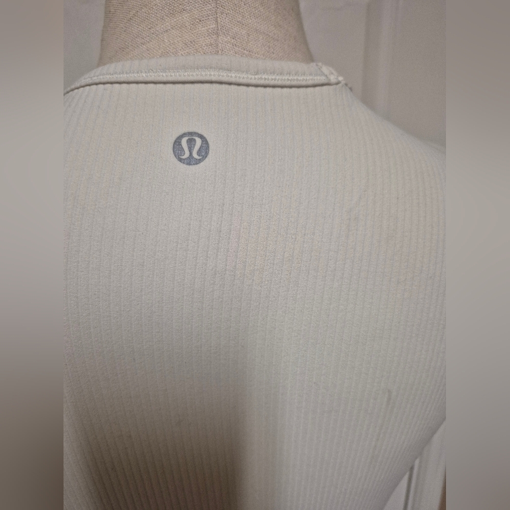 lululemon athletica Cream Sweater - Picture 4 of 6